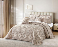 Покрывало с наволочками тонкое из полисатина TANGO LAFAYETTE орнамент 240х260