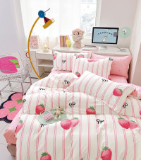 Постельное белье из твил-сатина TANGO клубнички 70х70 (2шт) 1,5-спальное