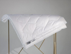 Одеяло стеганое из силиконизированного волокна FLAUM HOME COUNTRY 220х240 всесезонное