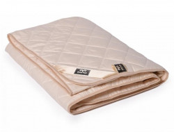 Одеяло стеганое из овечьей шерсти в микрофибре BELPOL ОВЕЧЬЯ ШЕРСТЬ 200х220 всесезонное