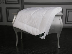 Одеяло стеганое из кукурузного волокна ANNA FLAUM MAIS KOLLEKTION 150х200 легкое