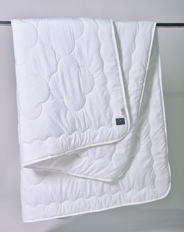 Одеяло стеганое из искусственного лебяжьего пуха BELPOL PRETTY 200х220 всесезонное