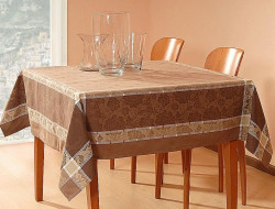 Скатерть из жаккарда TANGO VERONA 9040-06 150х240
