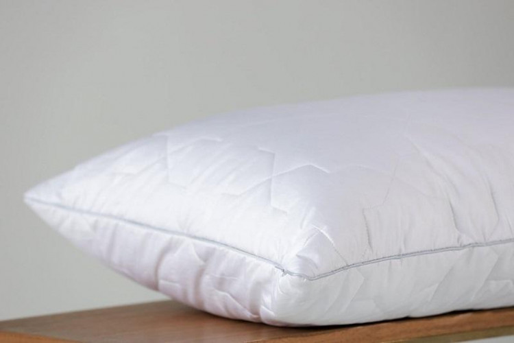 Подушка стеганая из шерсти мериноса FLAUM HOME SEASON 70х70 регулируемая