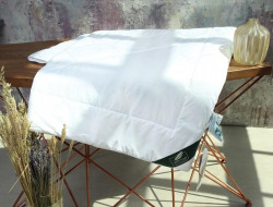 Одеяло стеганое из хлопка ANNA FLAUM BAUMWOLLE KOLLEKTION 200х220 легкое