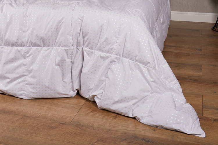 Одеяло кассетное из серого гусиного пуха и пера BELPOL ФОРМУЛА шашка 140х205 теплое