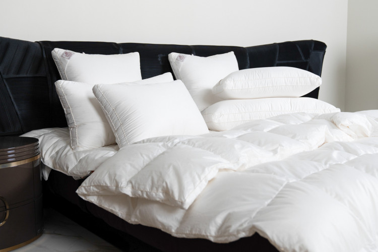 Подушка трехкамерная с бортиком GERMAN GRASS 3D KING DOWN GRASS средняя 50х68