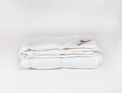 Одеяло стеганое KUNSEMULLER SWEET DREAMS DECKE 200х220 легкое